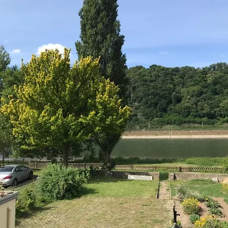 Rheinblickzimmer * سانكت غوارهاوزن